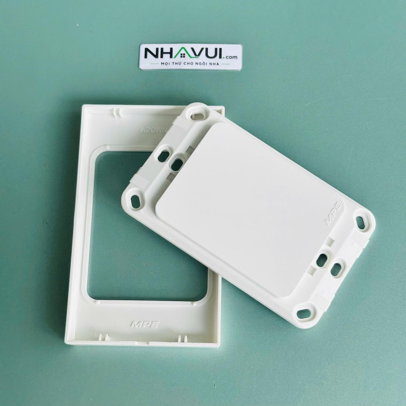 Mặt nạ trơn MPE A201VXN 120x72mm