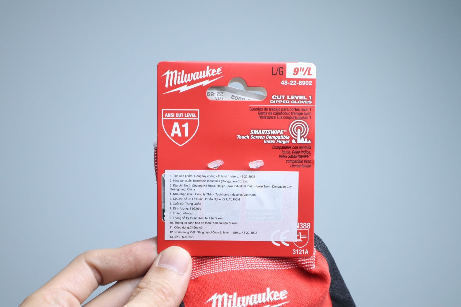 Găng tay chống cắt Milwaukee 48-22-8902 cấp 1 size L – phủ Nitrile, cảm ứng SMARTSWIPE