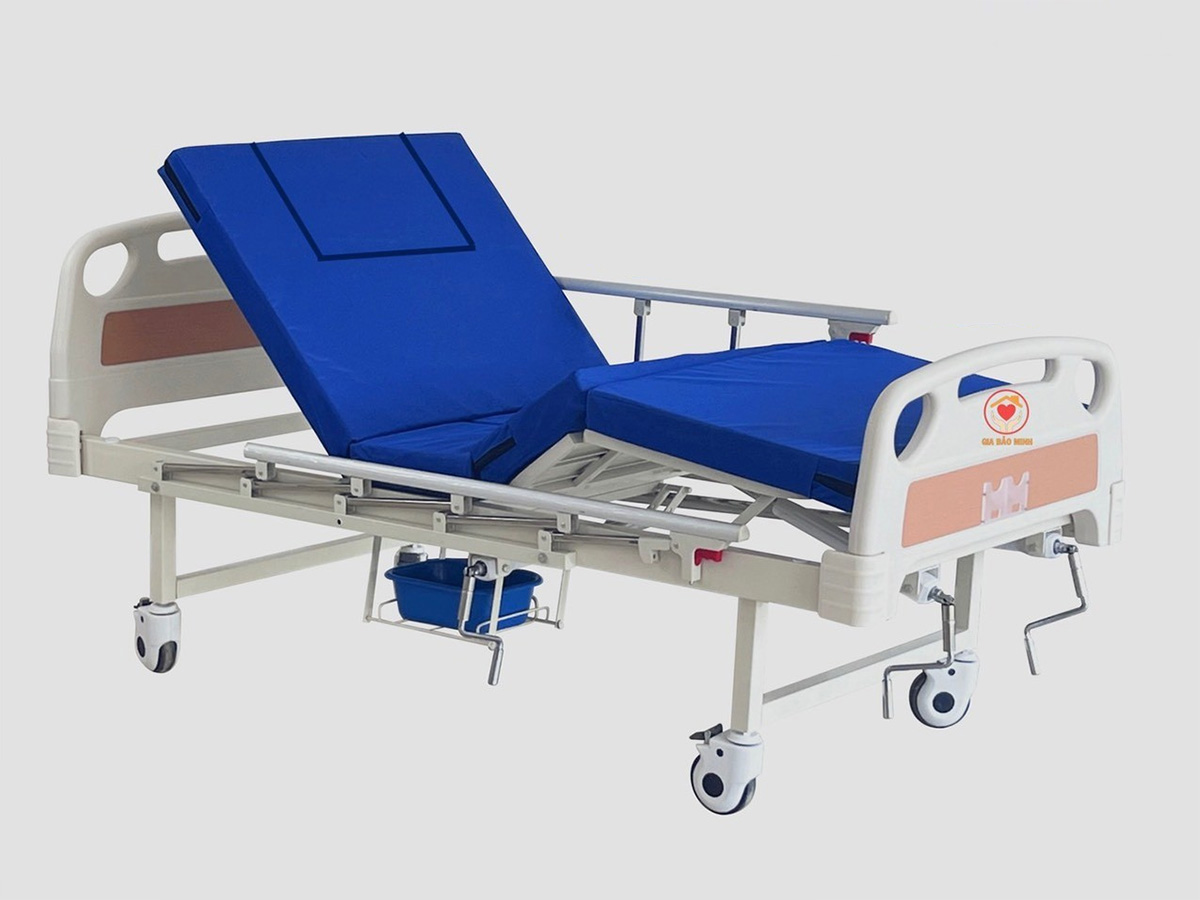 Giường bệnh nhân 3 tay quay có bô Gia Bảo Minh GBM-094/GBM-094A