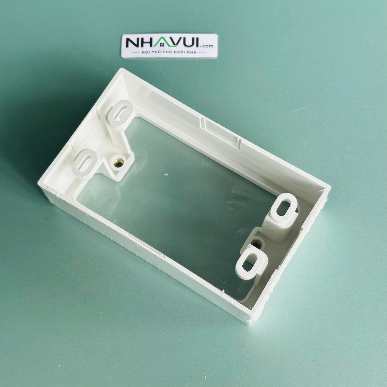 Hộp nhựa nổi MPE AK2237N