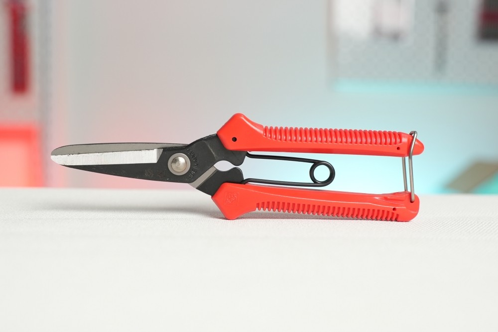 Kéo cắt đa năng HWASHIN P-220 190 mm
