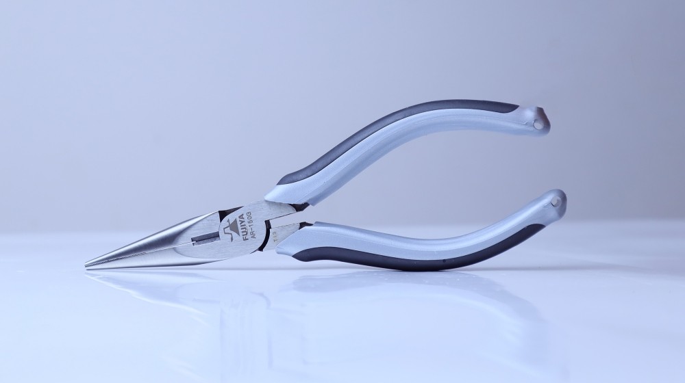 Kìm mũi nhọn Fujiya AR-150G dài 150 mm