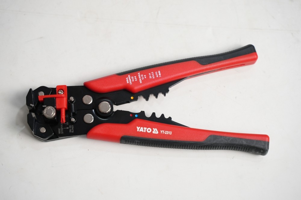 Kìm tuốt dây điện đa năng Yato YT-2313 205 mm