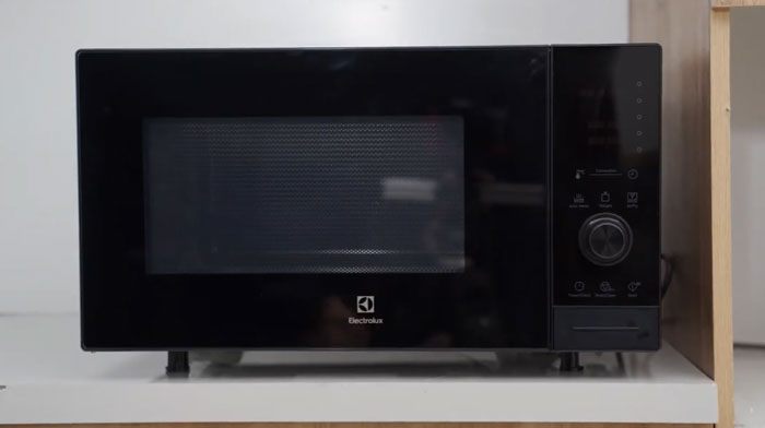 Lò vi sóng kết hợp nướng âm tủ Electrolux EMSB30XCF 30 lít