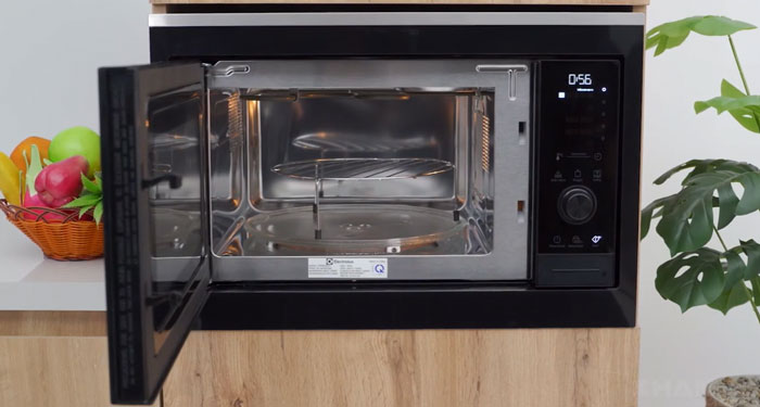 Lò vi sóng kết hợp nướng âm tủ Electrolux EMSB30XCF 30 lít