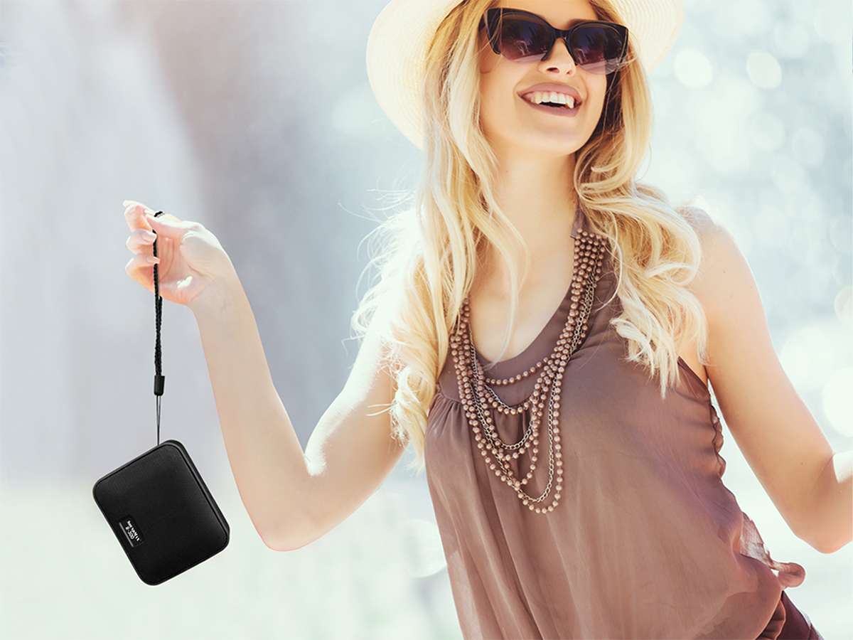 Loa Bluetooth di động SoundMax R-300