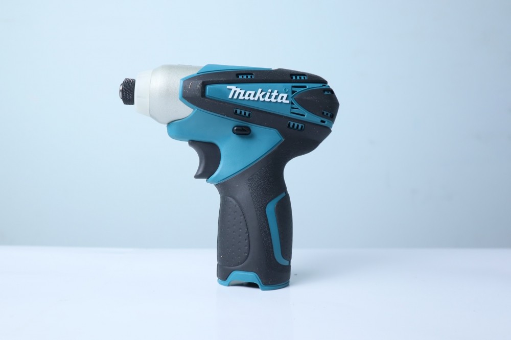 Máy bắt vít dùng pin Makita TD090DZ 10.8V 90 Nm (thân máy, chưa gồm pin và sạc)