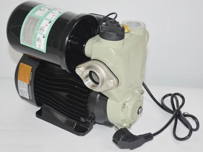 Máy bơm nước tăng áp tự động Rheken RJM60-200A
