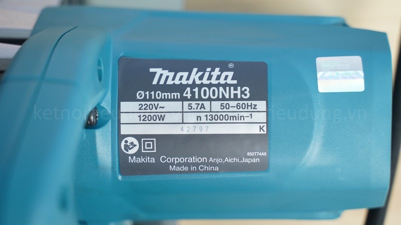 Máy cắt gạch đá Makita 4100NH3 1200W đĩa 110 mm