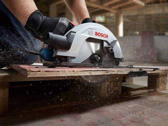 Máy cưa đĩa Bosch GKS 130 06016C30K0