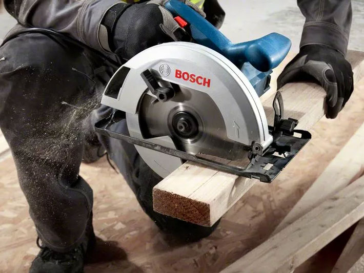 Máy cưa đĩa Bosch GKS 130 06016C30K0
