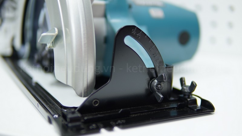Máy cưa đĩa Makita N5900B 2000W lưỡi 235 mm