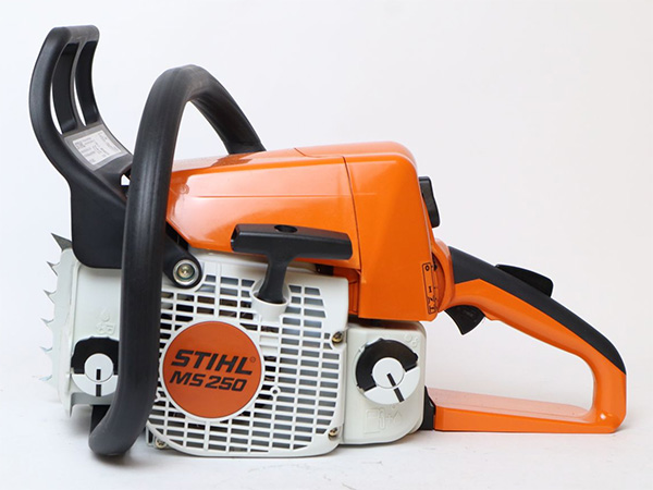 Máy cưa xích chạy xăng STIHL MS-250