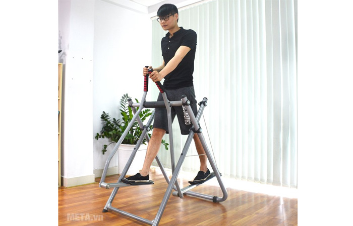Máy đi bộ trên không Xuki Gazoly