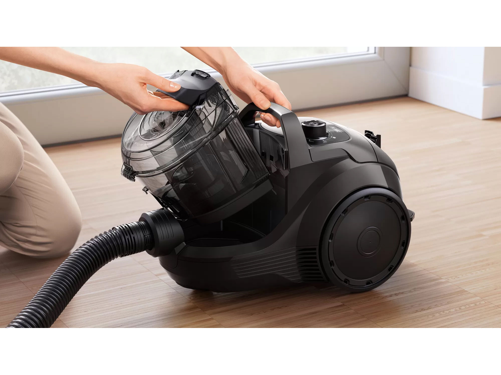 Máy hút bụi Bosch Serie 4 BGS21WX100