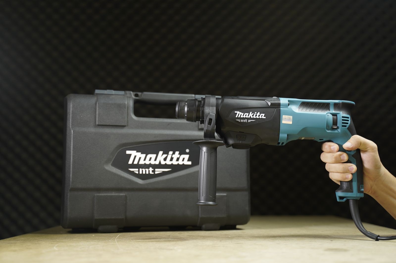Máy khoan bê tông Makita M8701B 800W – khoan bê tông 26 mm