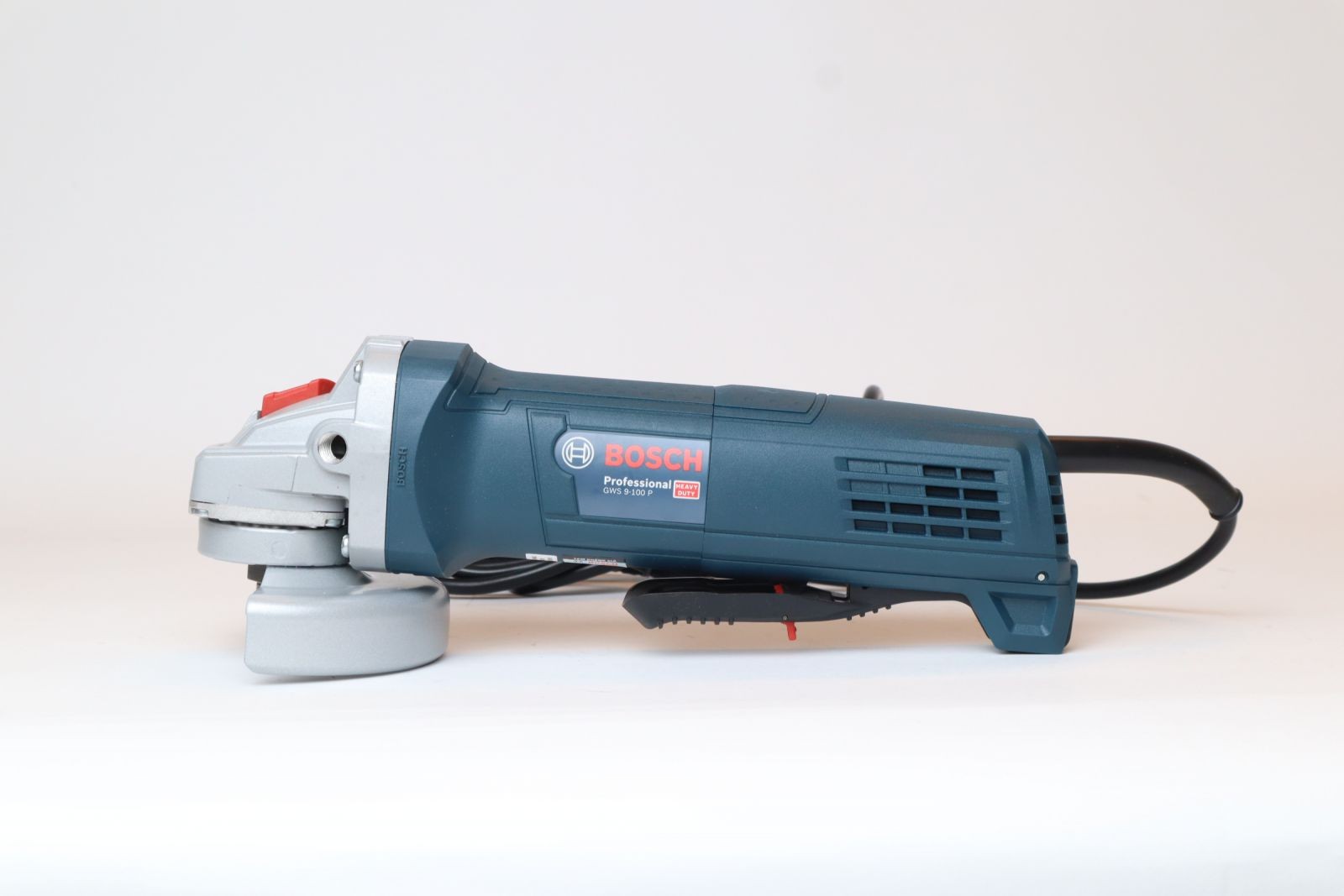 Máy mài góc Bosch GWS 9-100 P 900W đĩa 100 mm, công tắc an toàn (06013965K0)