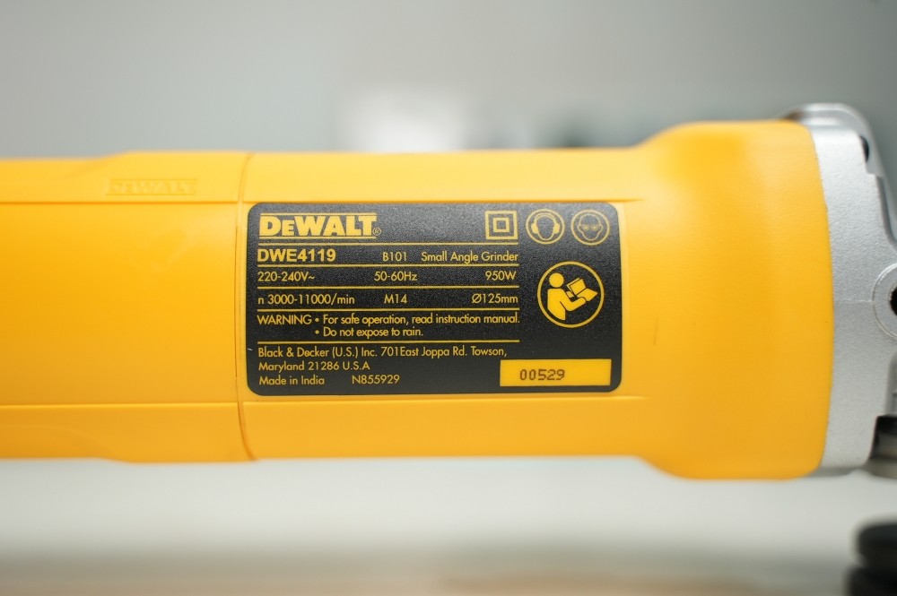 Máy mài góc Dewalt DWE4119-B1 950 W đá 125 mm