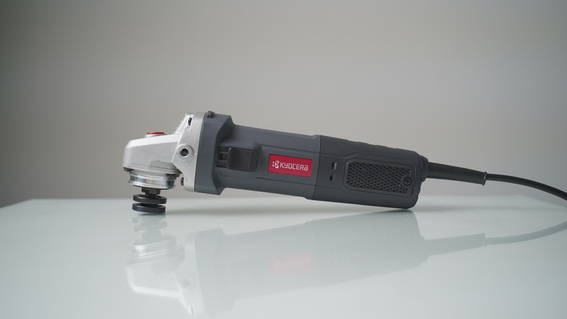 Máy mài góc Kyocera AG1000 900 W đá 100 mm