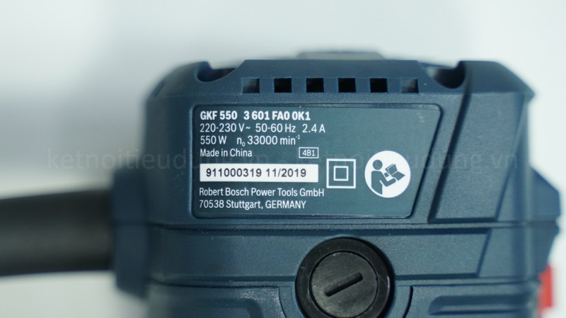 Máy phay gỗ Bosch GKF 550 550 W đầu kẹp 6 mm