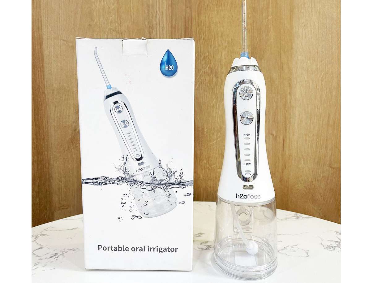 Máy tăm nước cầm tay H2OFloss HF6P