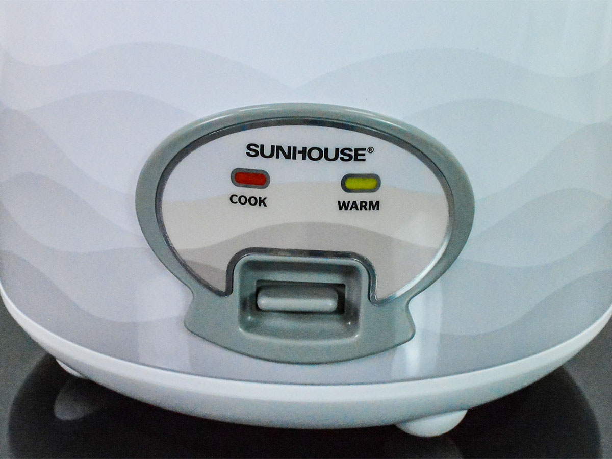 Nồi cơm điện Sunhouse SHD8602 1,8 lít