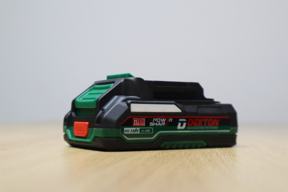 Pin Dekton M21-B2000PLUS 21V 2.0Ah