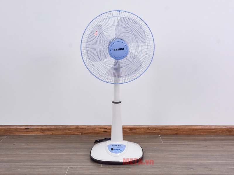 Quạt lửng Senko L1638