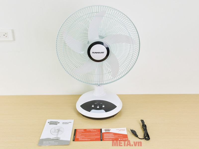 Quạt sạc tích điện Sunhouse SHD7223