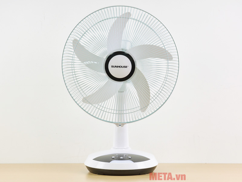 Quạt sạc tích điện Sunhouse SHD7223