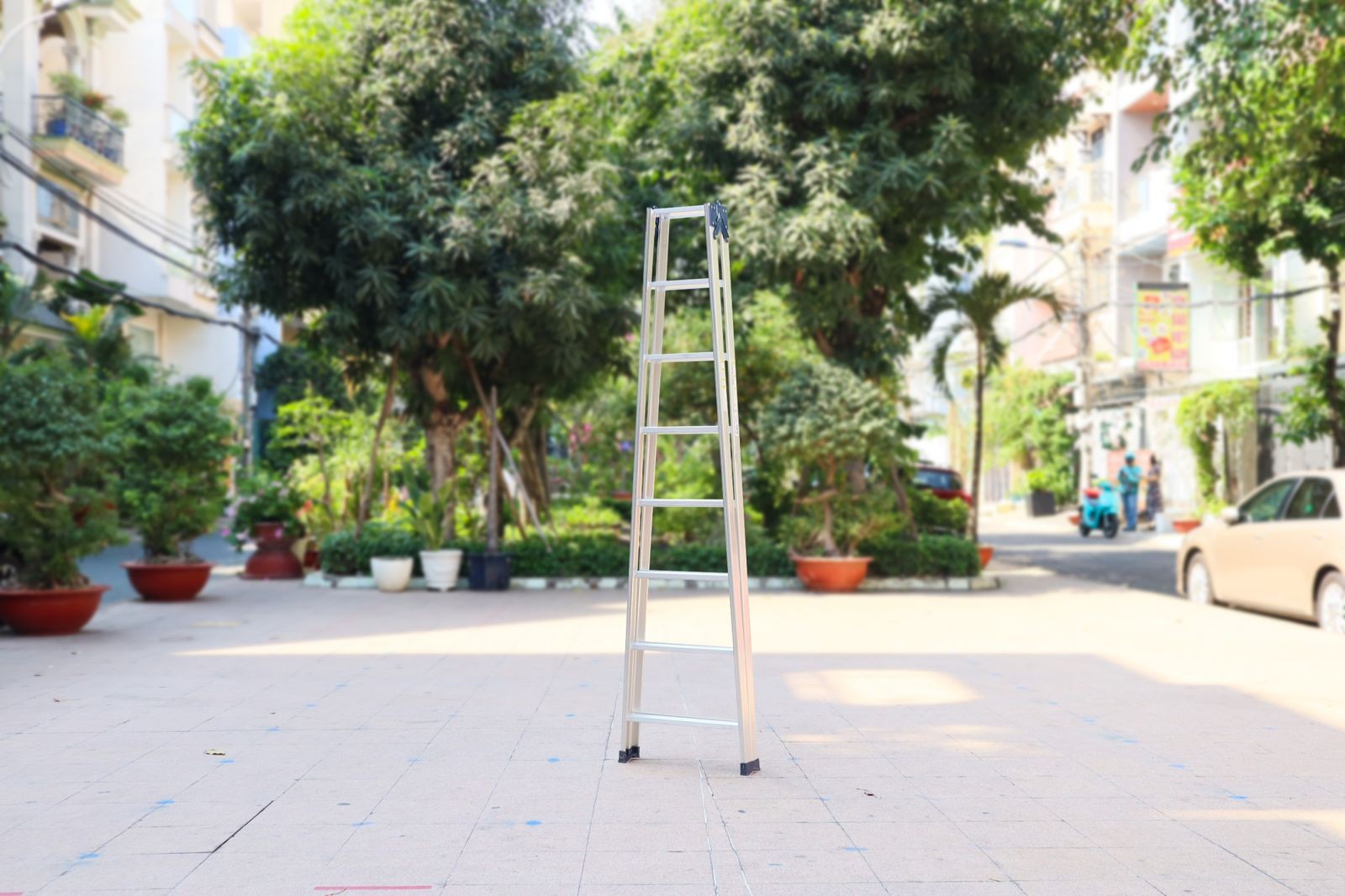 Thang nhôm chữ A IG WMT-08 2 × 8 bậc